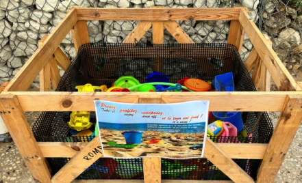 Image d'illustration pour : Bac à jouets de plage